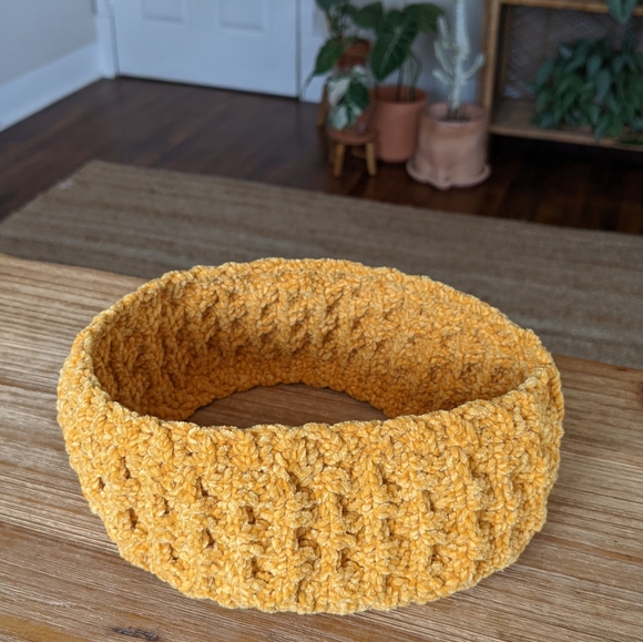 Handmade Yellow Knitted Headband - Picture 3 of 5